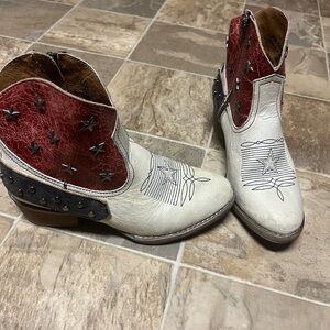 women’s boots